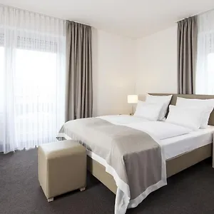 3* Hotel Senator