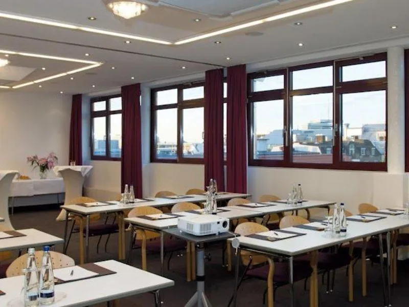 Hotel Cristal Munich
