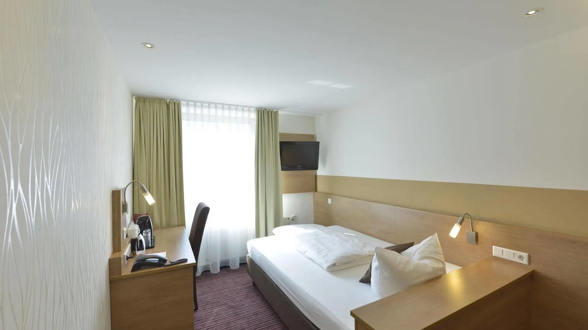 Hotel Cristal Munich