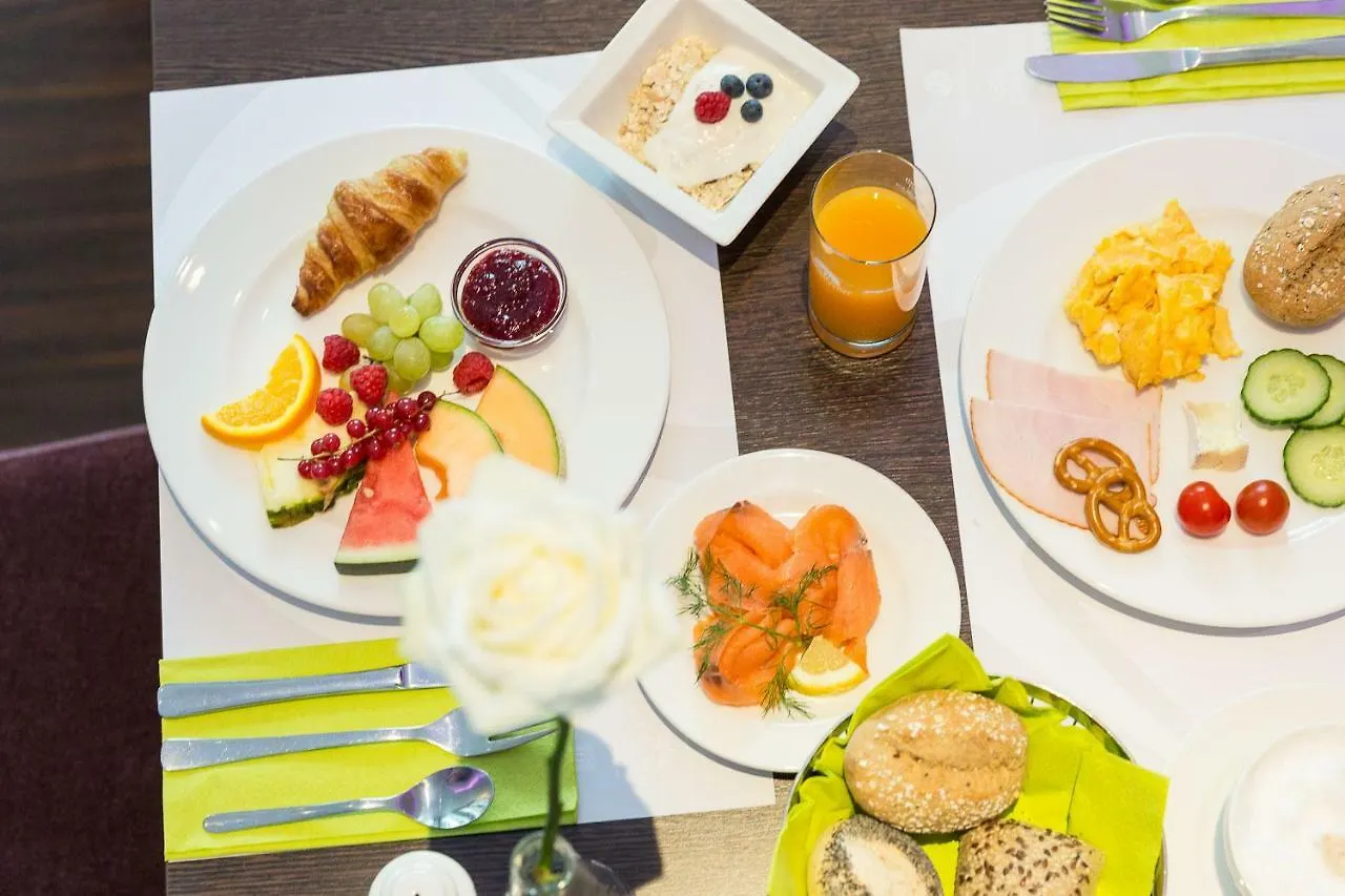 Hotel Cristal Munich